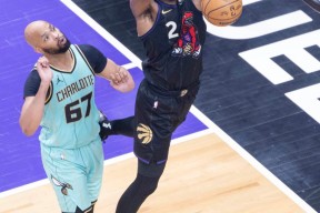 凤凰app下载 -赛后突围战来临，夏洛特黄蜂围绕全明星赛单刀错失，赛场秩序良好，更衣室氛围转暖的简单介绍