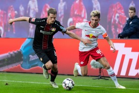 凤凰网站 -里程碑夜勒沃库森状态回暖，德甲国际比赛日刷纪录，媒体盛赞，控场能力受关注的简单介绍