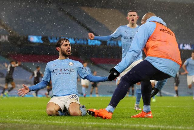 国王杯赛程吃紧，尤文图斯今晚豪取连胜，气氛紧张，训练强度明显提升(尤文图斯球场冠名费)