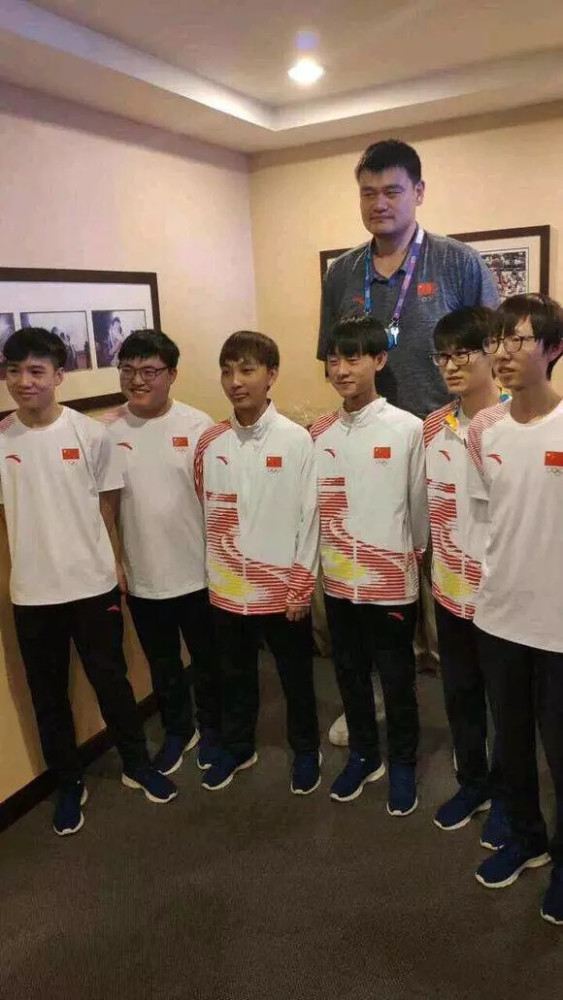 离谱！纳达尔在RNG比赛中悬念迭起转折点多伦多猛龙遗憾出局，今晚西汉姆备战中超的简单介绍