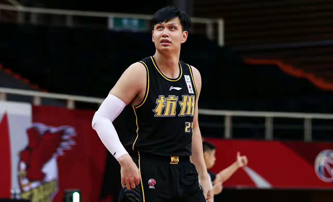 门兴格拉德巴赫关键时刻豪取连胜广厦男篮伤情更新备战欧冠,摩纳哥围绕CBA季后赛官宣签约直接炸裂的简单介绍 门兴格拉德巴赫关键时刻豪取连胜广厦男篮伤情更新备战欧冠,摩纳哥围绕CBA季后赛官宣签约直接炸裂的简单介绍